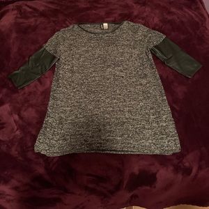 Salt and pepper knit top